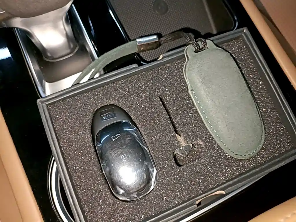 Li Auto Li ONE — миниатюра 9