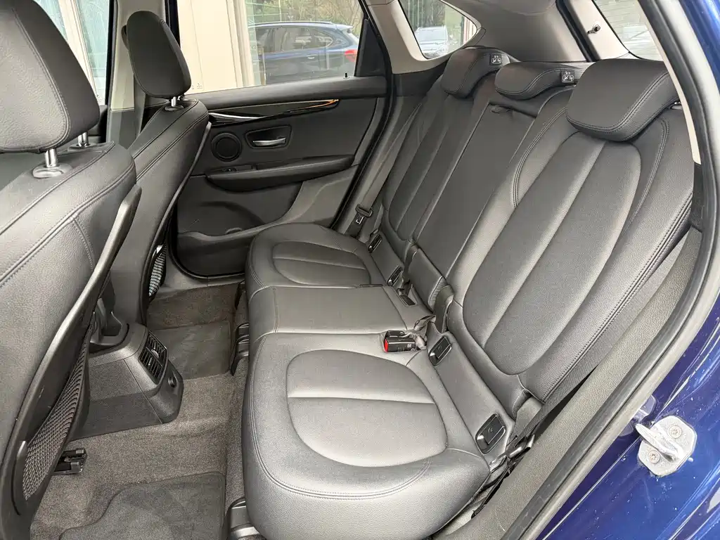 BMW 2 SERIES STATION WAGON