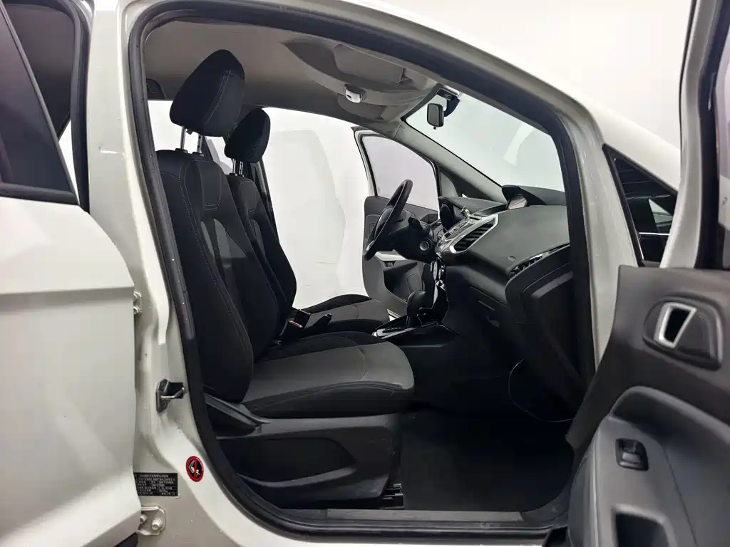Ford Ecosport — миниатюра 13
