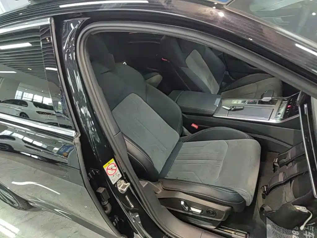 Audi A6L — миниатюра 25