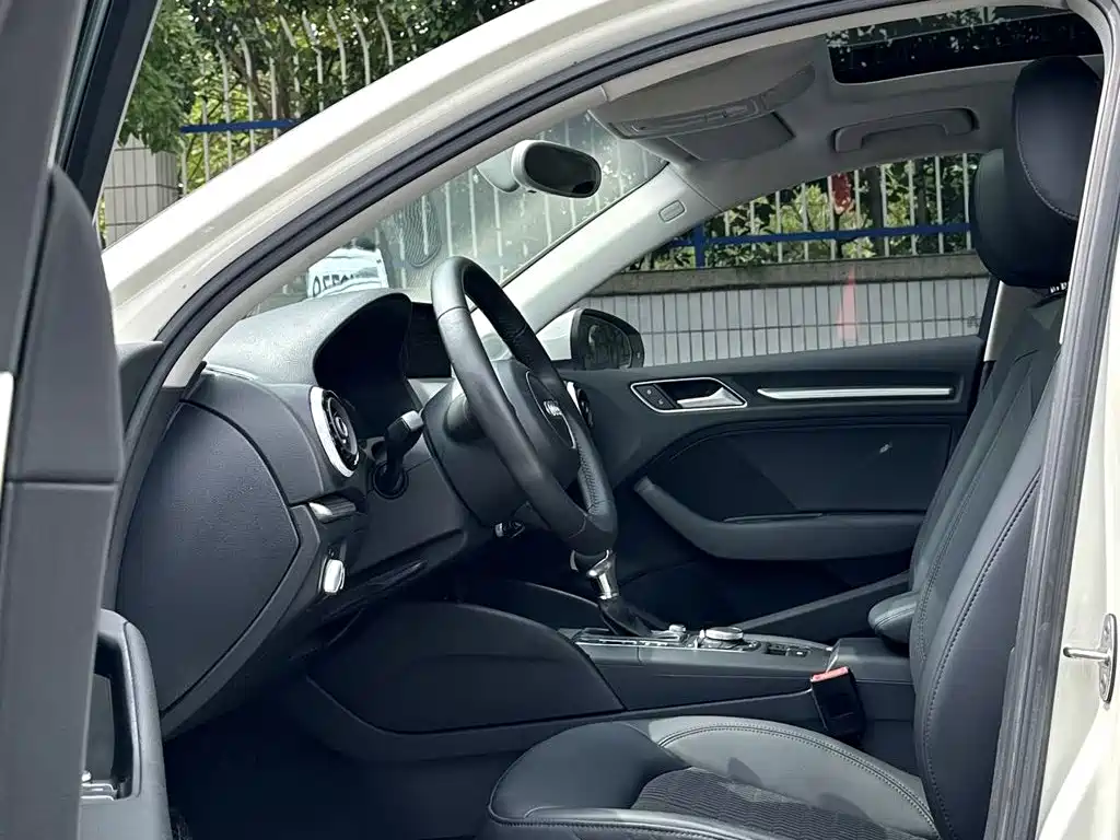 Audi A3 (Import) — миниатюра 11