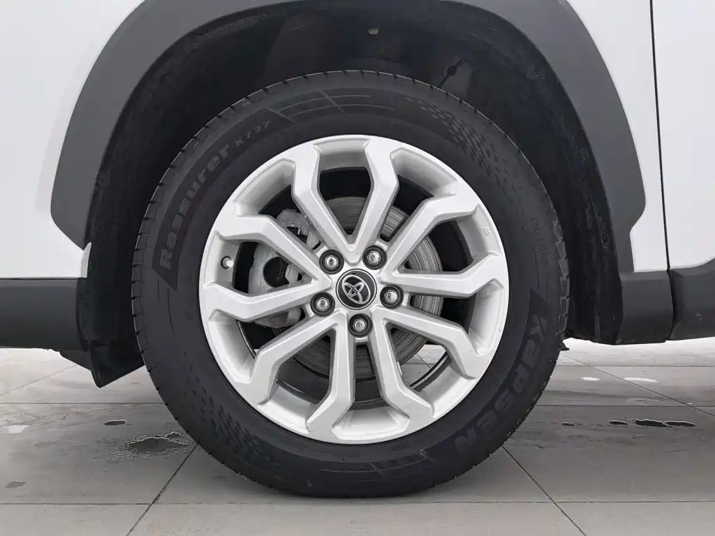Toyota Frontlander — миниатюра 17