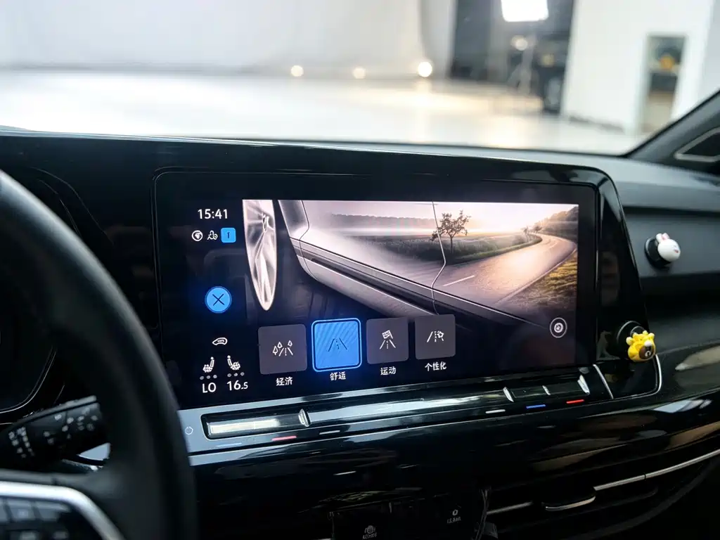 Volkswagen Golf — миниатюра 21