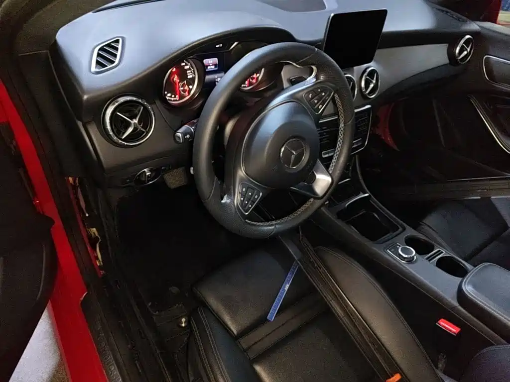 Mercedes-Benz CLA (Import) — миниатюра 21