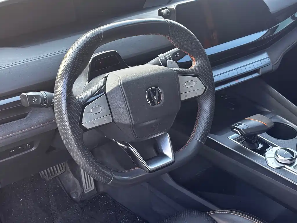 Changan UNI-V — миниатюра 13