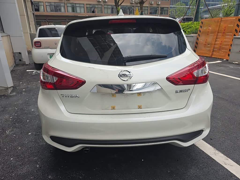 Nissan Tiida 1.6 л 2024 г. Белый, пробег 18900 км