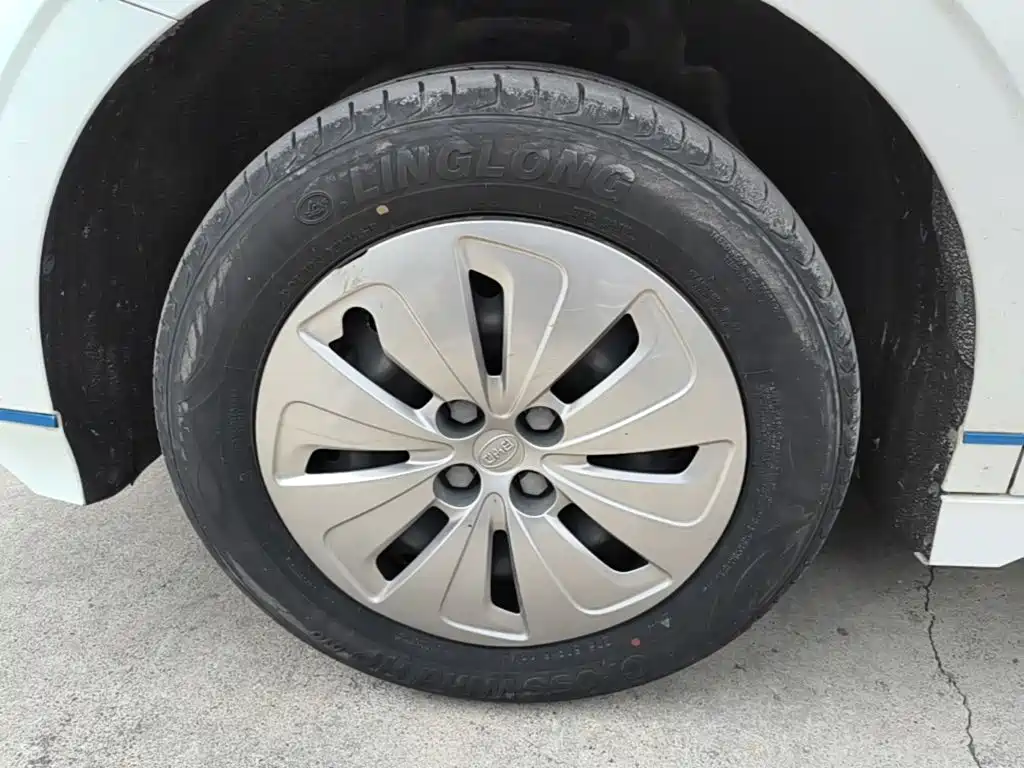 BYD e2 — миниатюра 23