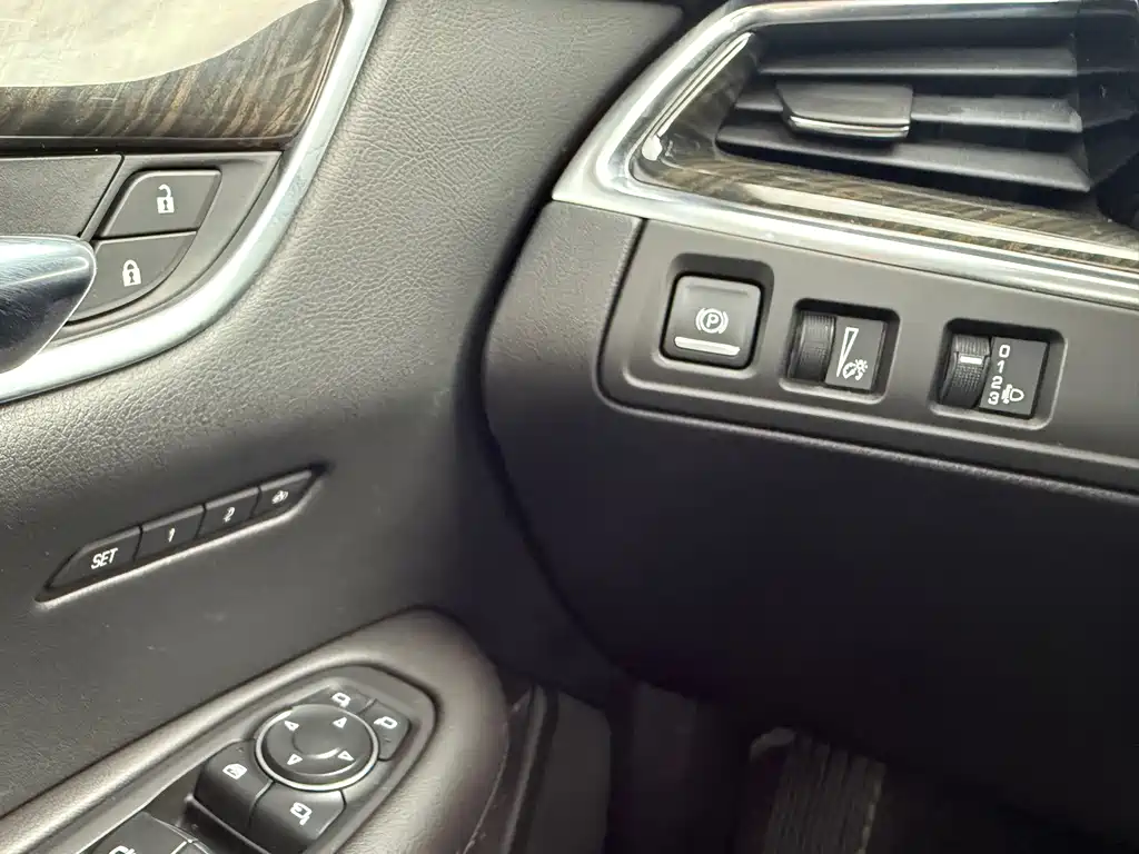 Cadillac XT5 — миниатюра 16