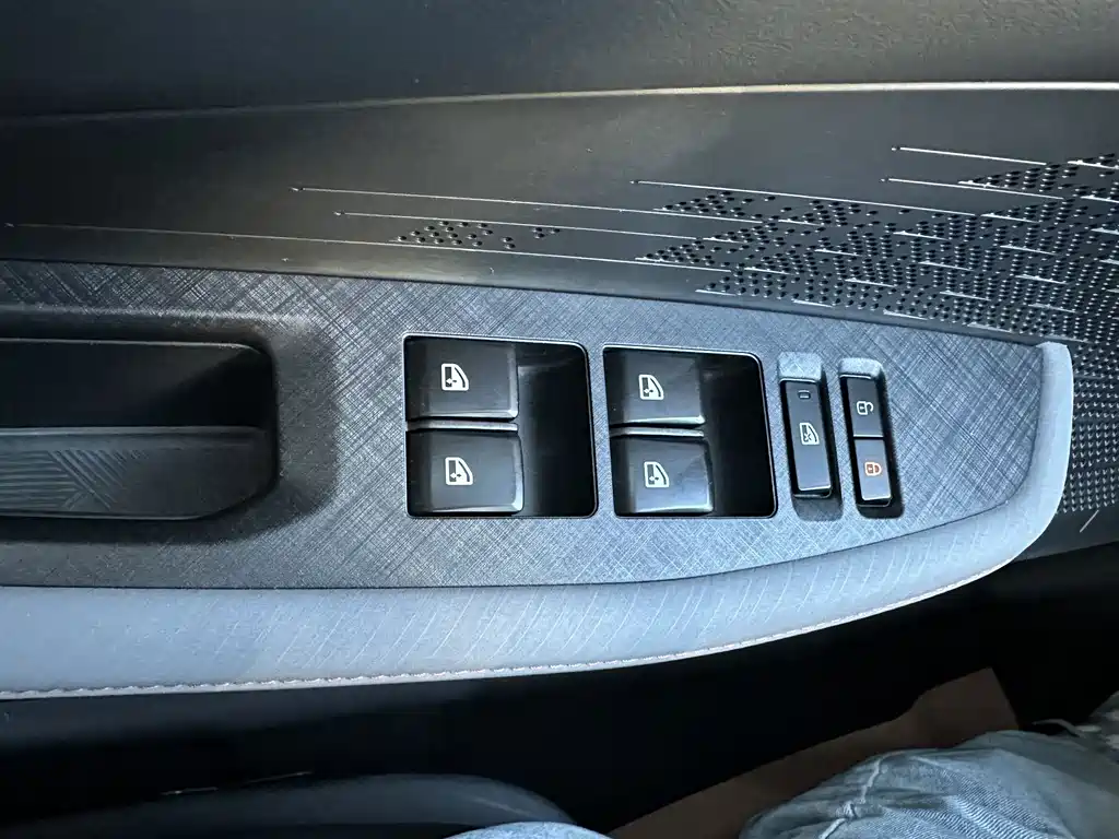 Changan UNI-V — миниатюра 22