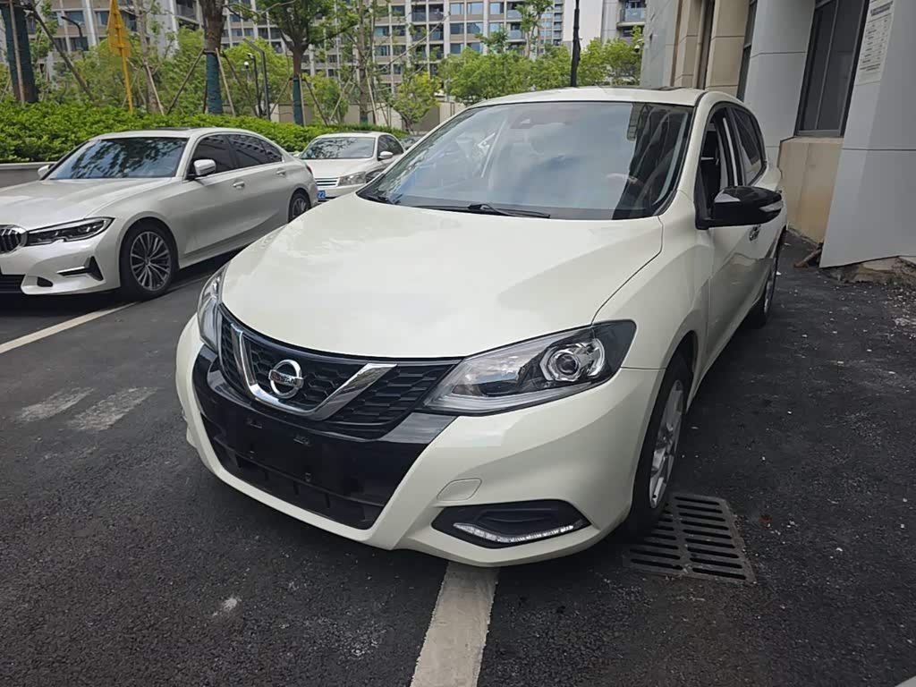 Nissan Tiida 1.6 л 2024 г. Белый, пробег 18900 км