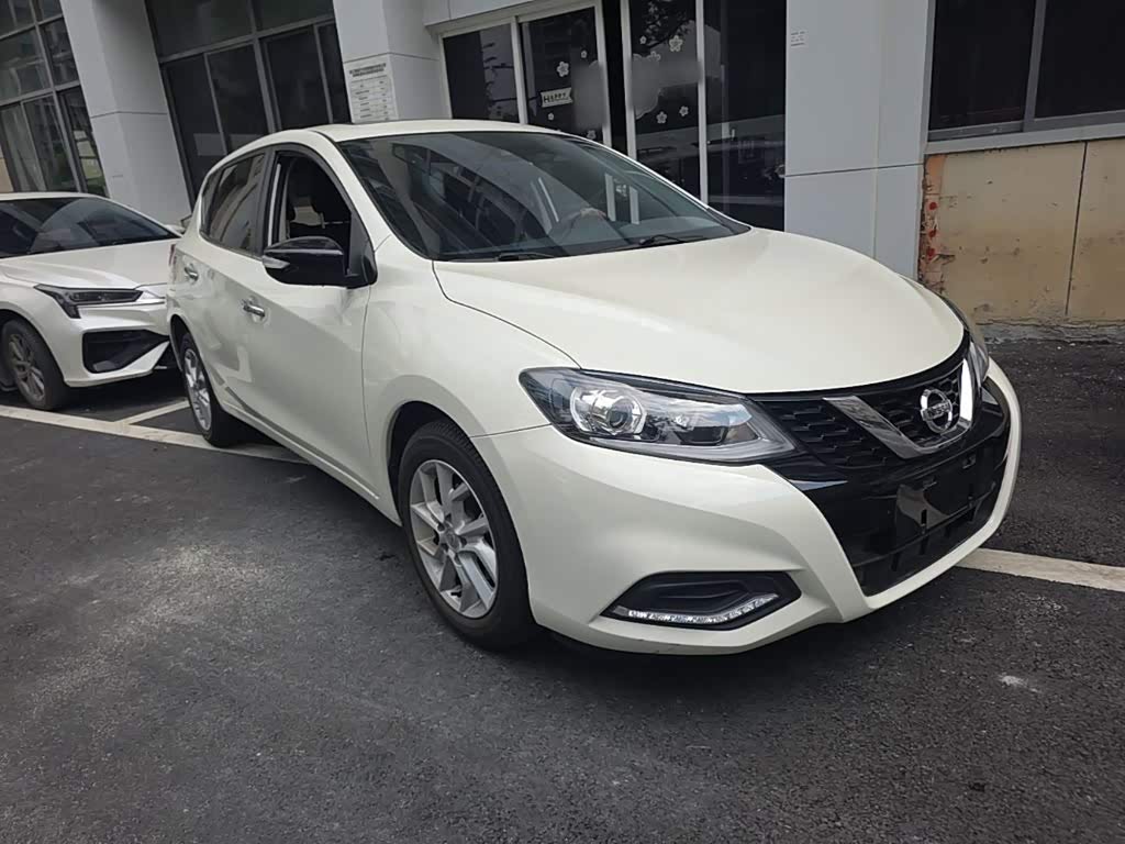 Nissan Tiida 1.6 л 2024 г. Белый, пробег 18900 км