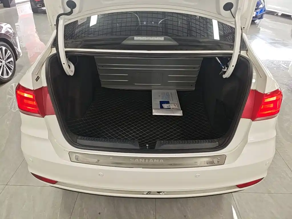 Volkswagen Santana — миниатюра 19
