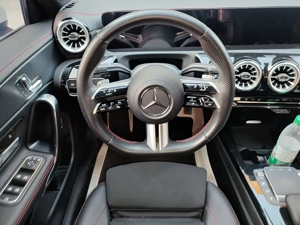 Mercedes-Benz A-Class — миниатюра 11