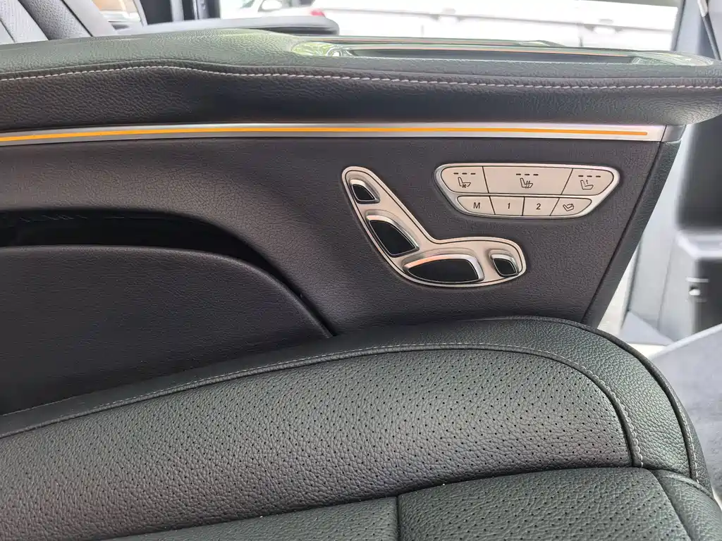 Mercedes-Benz V-Class — миниатюра 10