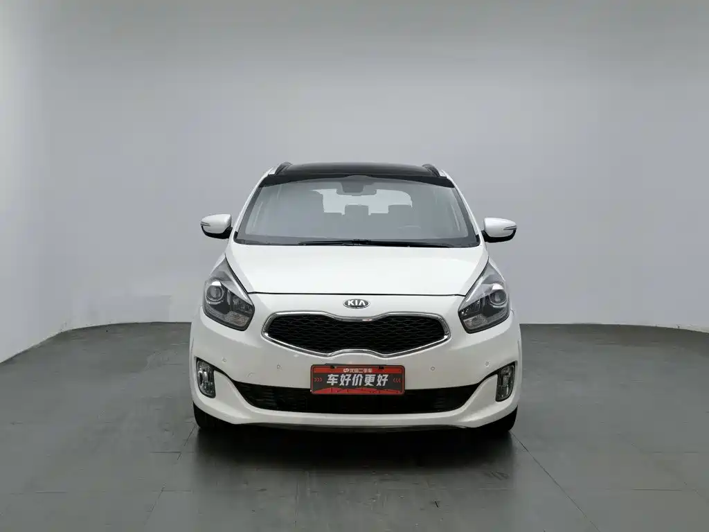 Kia Carens — миниатюра 3