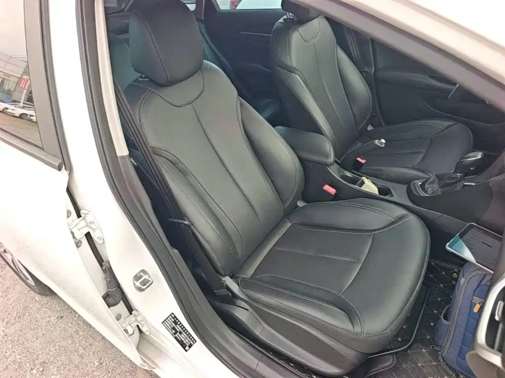 Buick Excelle — миниатюра 25