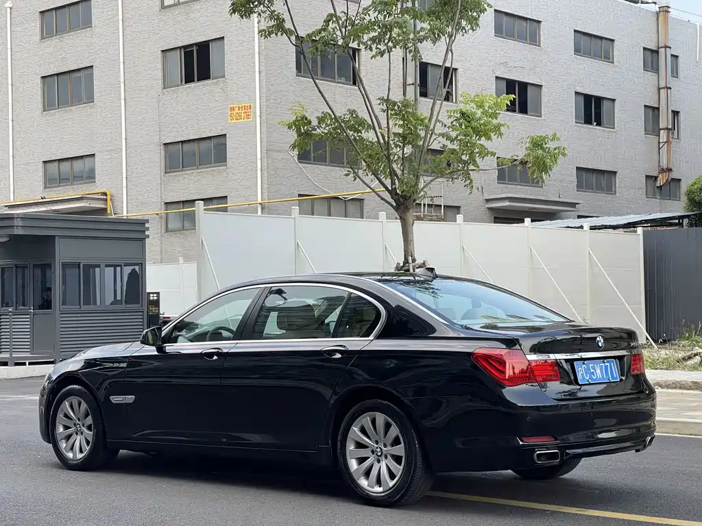 BMW 7 Series 7 2009 740Li Luxury