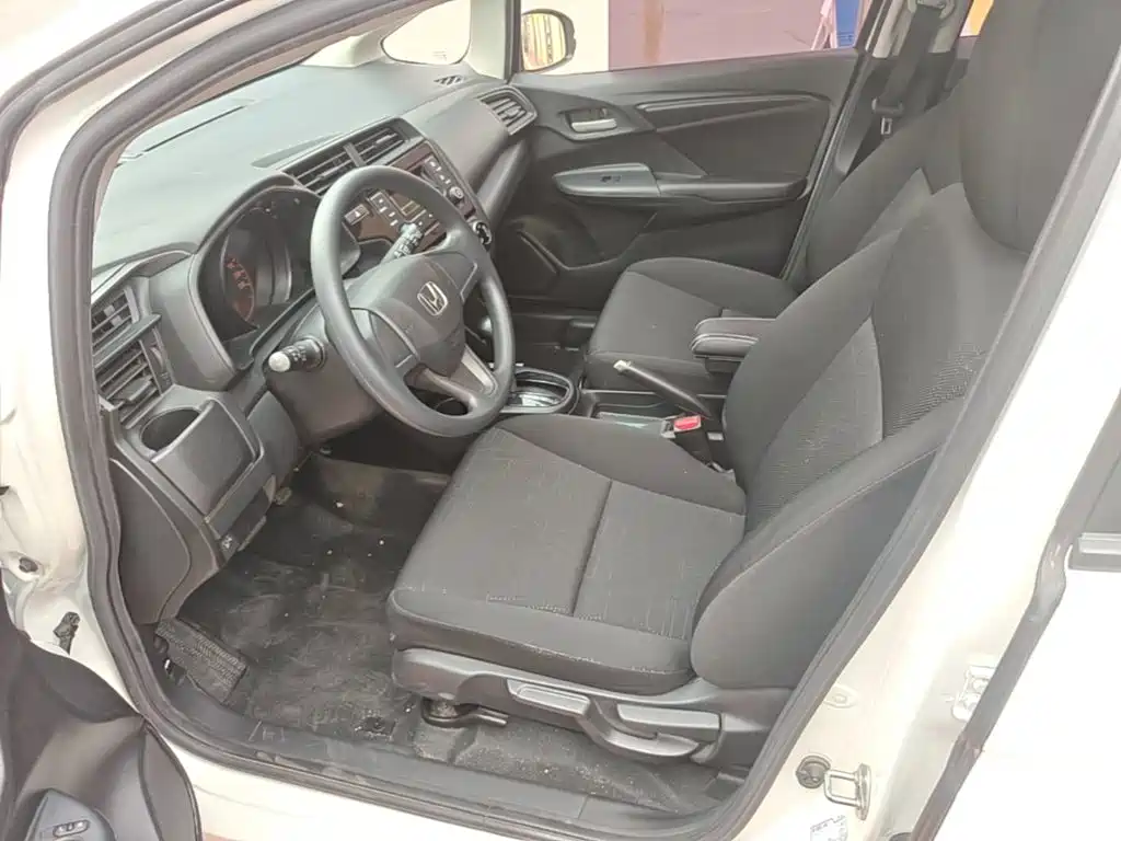 Honda Fit — миниатюра 15