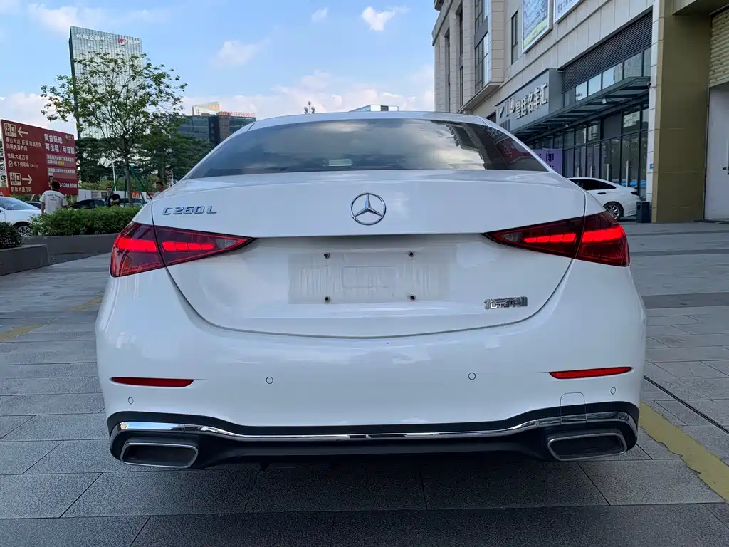 Mercedes-Benz C-Class — миниатюра 9