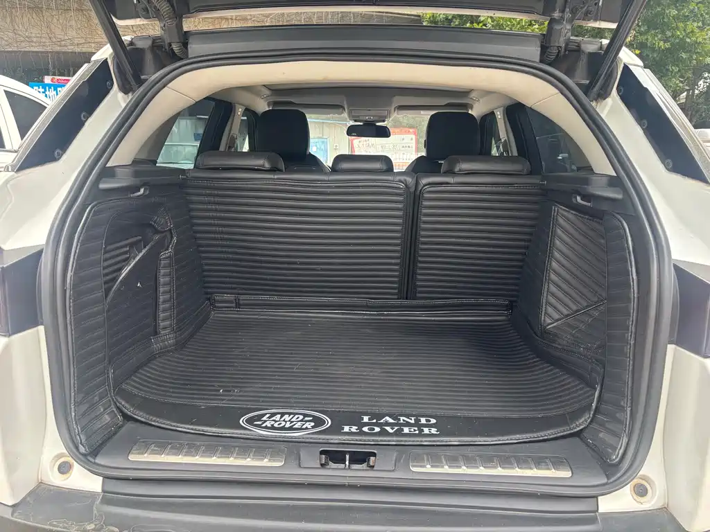 Land Rover Evoque — миниатюра 7