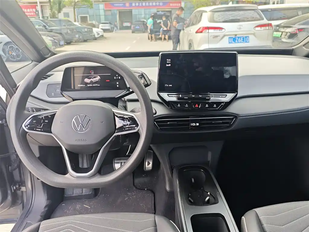 Volkswagen ID.3 — миниатюра 6