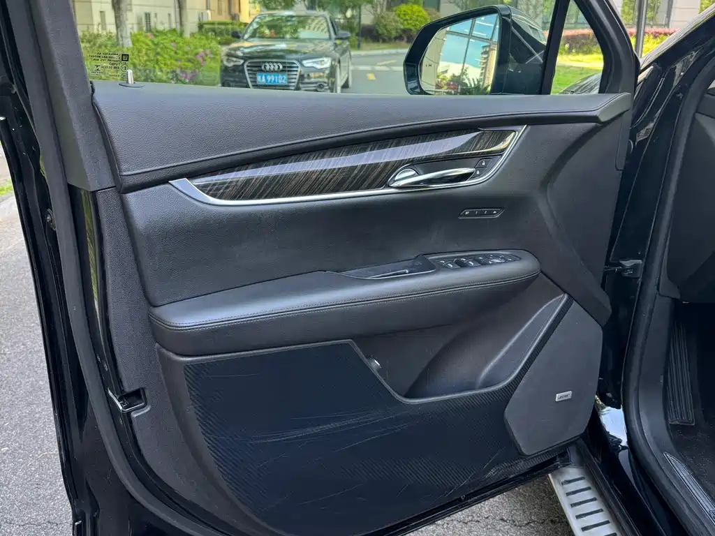 Cadillac XT5 — миниатюра 9