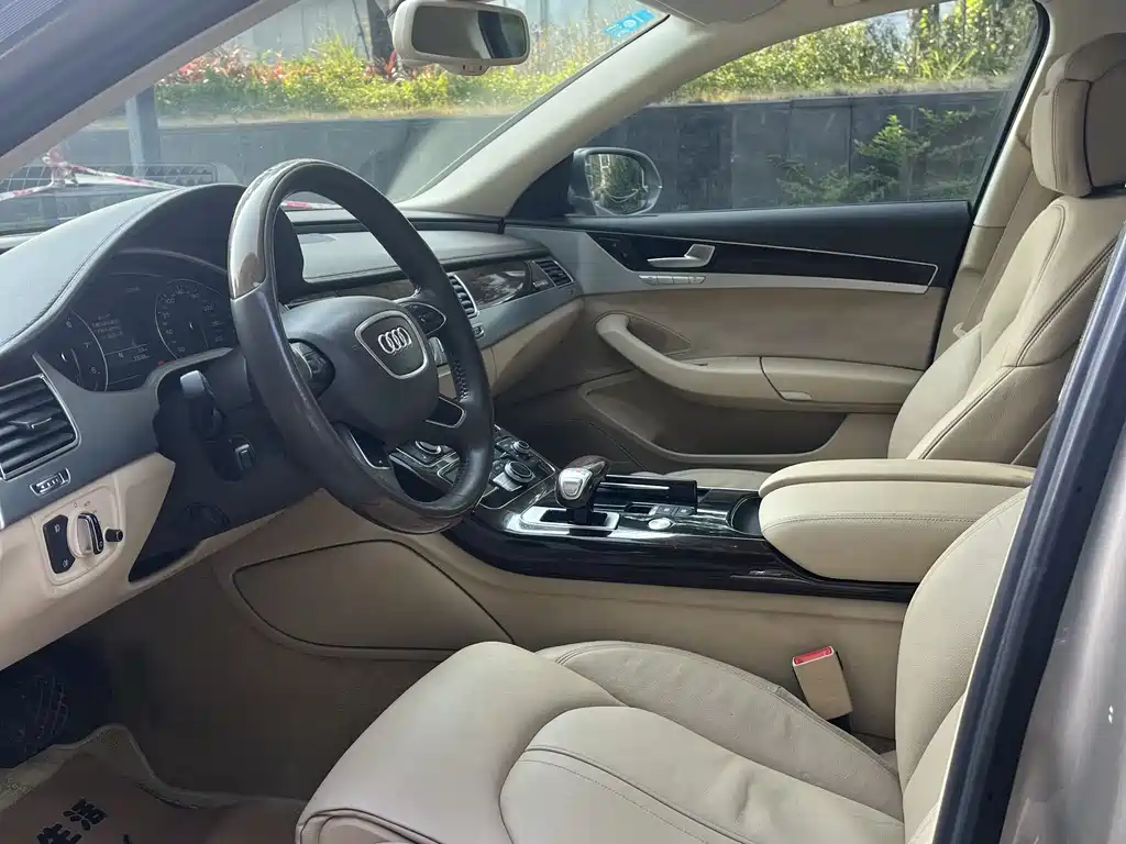Audi A8 2013 A8L 45 TFSI quattro Comfort