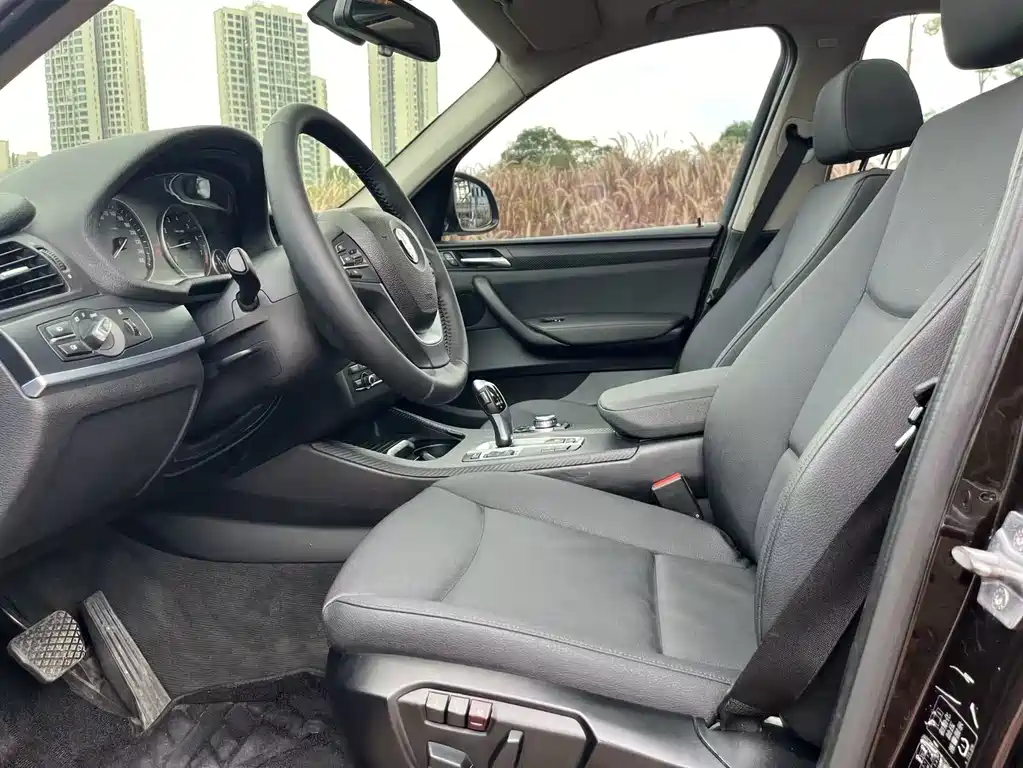 BMW X3 (Import) — миниатюра 4