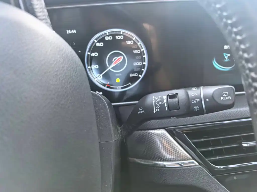 Hongqi Hongqi HS5 - фото 11