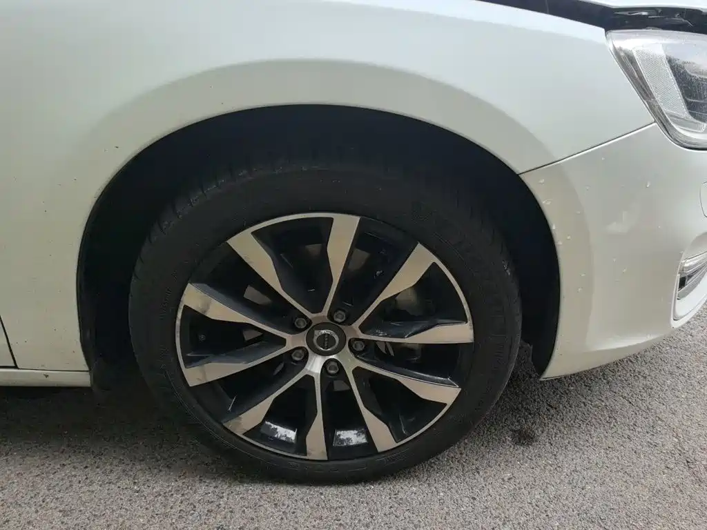 Volvo S60 — миниатюра 8