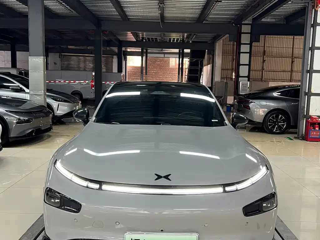 XPeng P7 — миниатюра 2