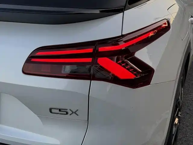 Citroen C5 X — миниатюра 12
