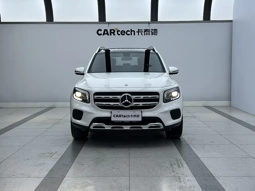 MERCEDES-BENZ GLB