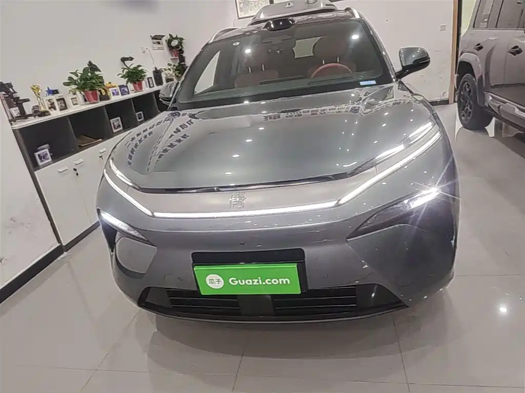 BYD Tang L L 2025 DM 175KM