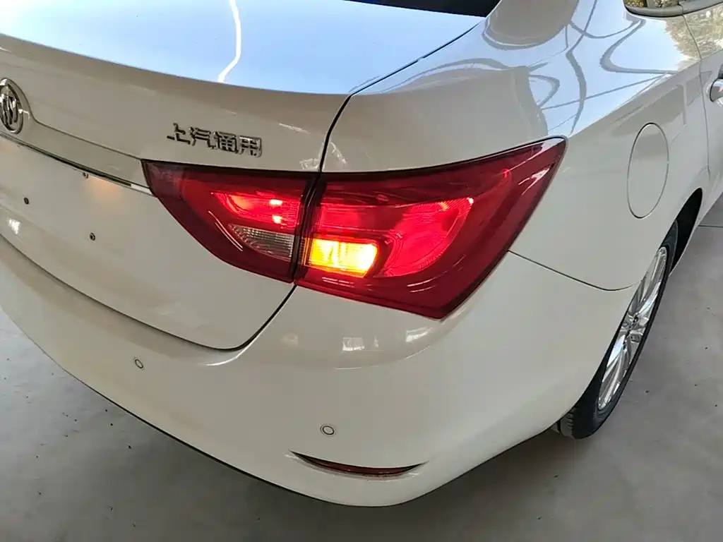 Buick Excelle — миниатюра 8
