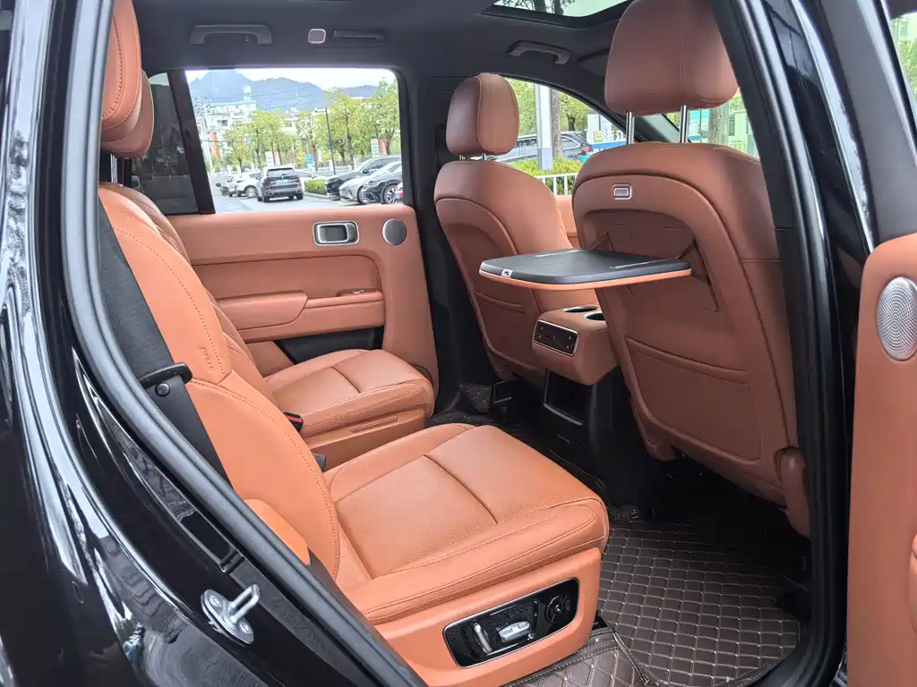 Li Auto Li L8 — миниатюра 8