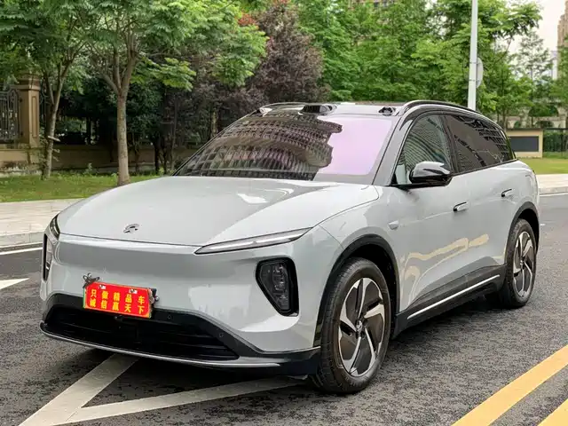 2025 Nio ES6