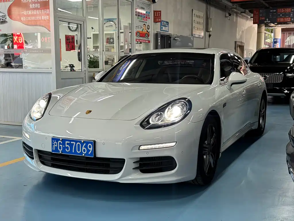 Porsche Panamera 2016