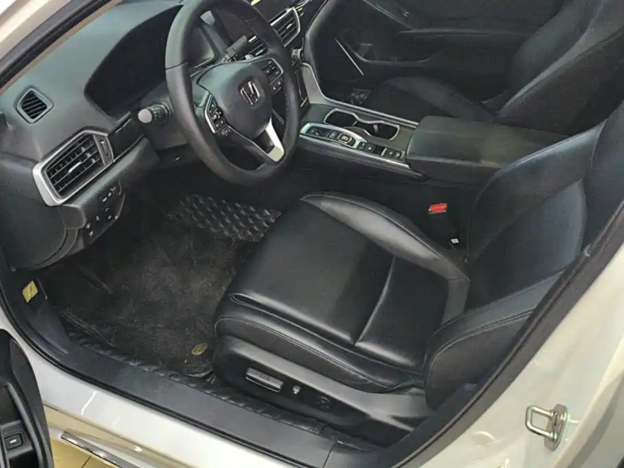 Honda Accord — миниатюра 9