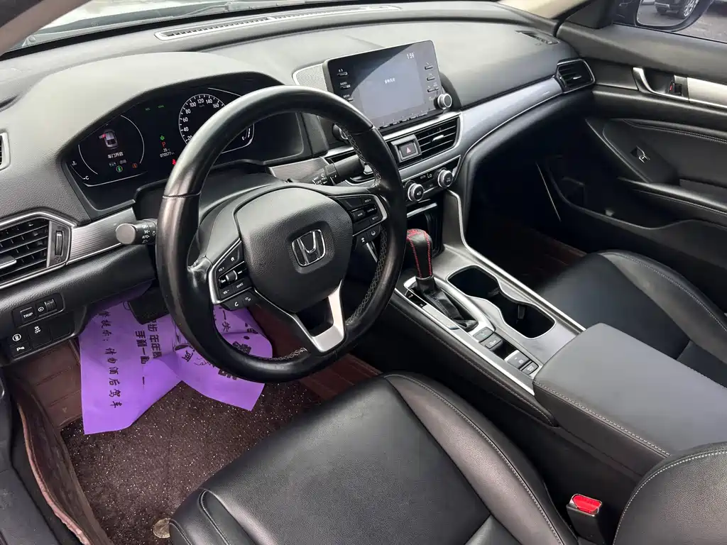 Honda Accord — миниатюра 11