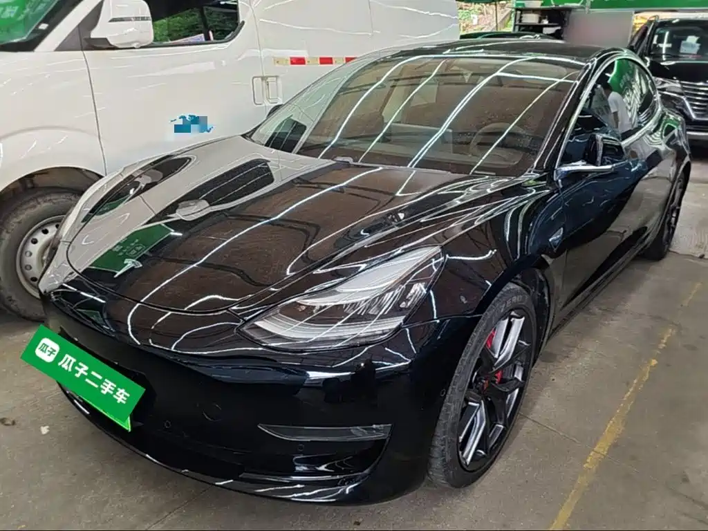 Tesla Model 3 — миниатюра 2