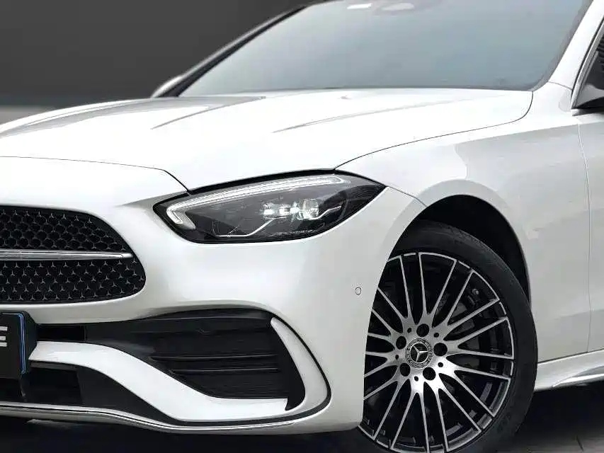 Mercedes-Benz C-Class — миниатюра 9