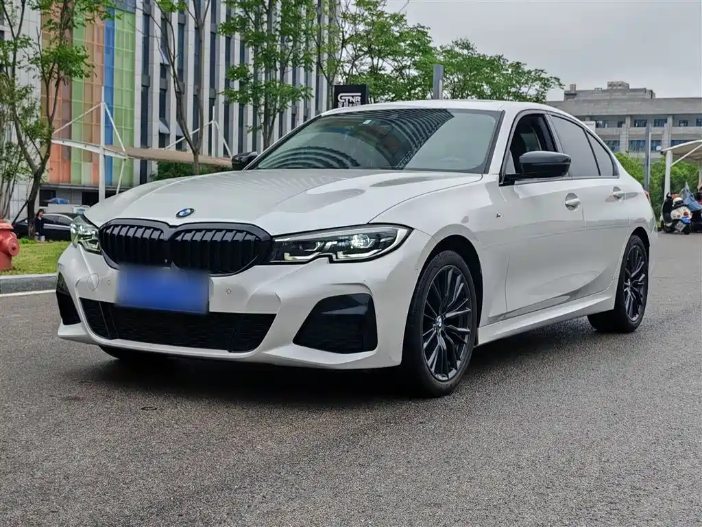 BMW 3 Series 2021