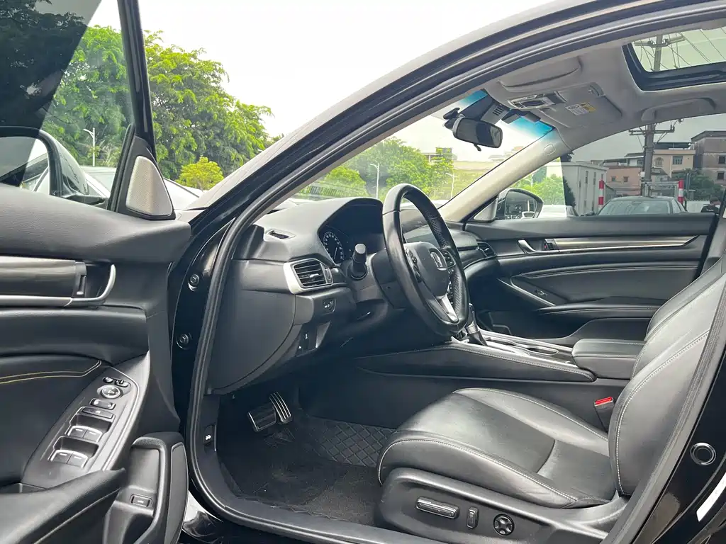Honda Accord — миниатюра 4
