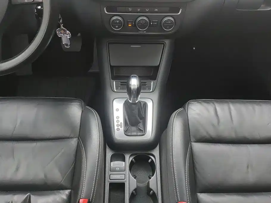 Volkswagen Tiguan — миниатюра 16