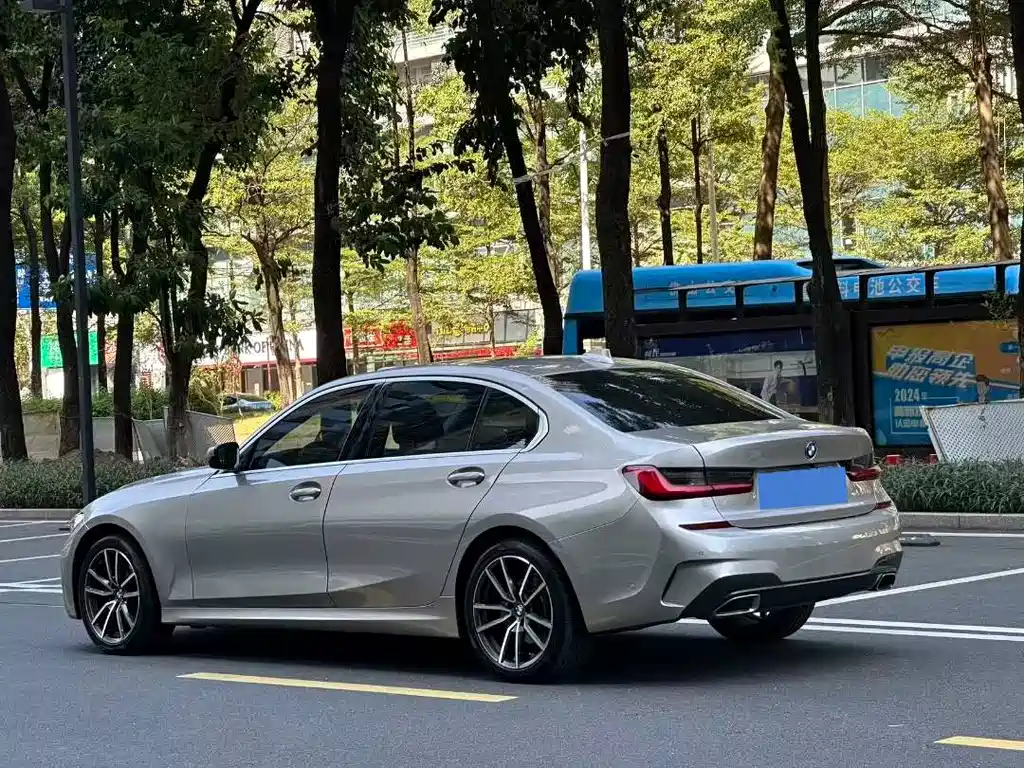 BMW 3 Series — миниатюра 4