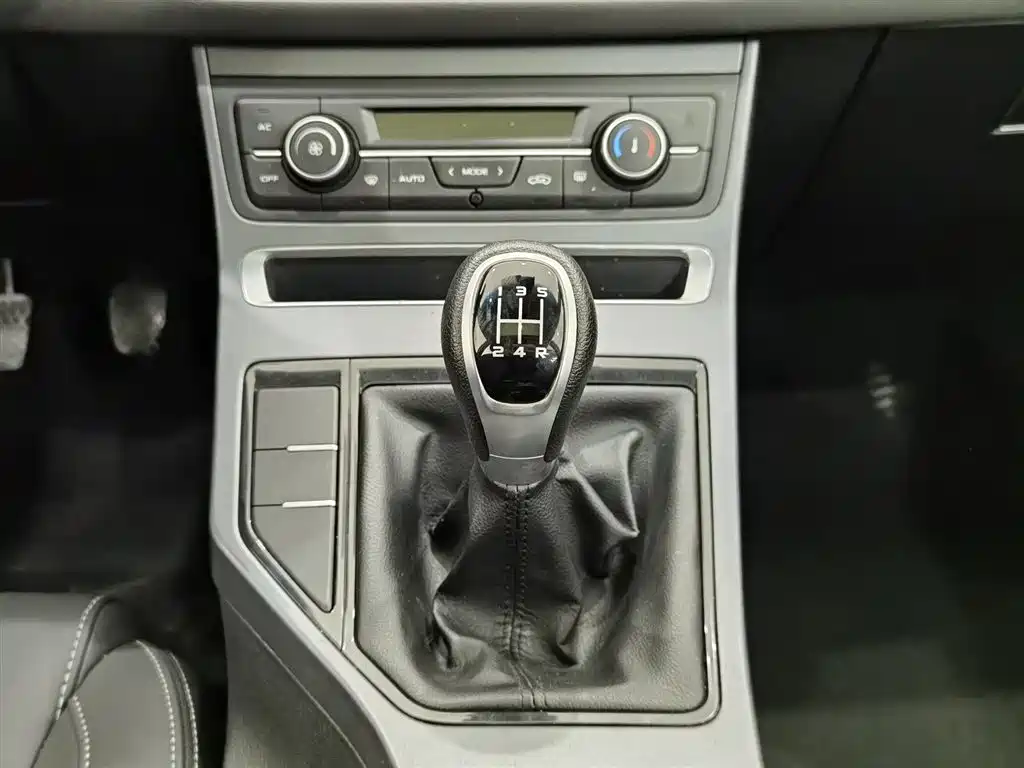 GEELY AUTOMOBILE EMGRAND