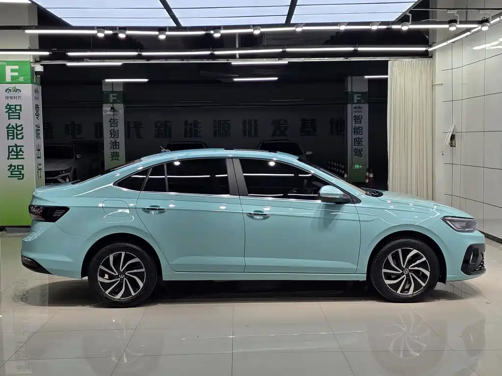 Volkswagen Lavida — миниатюра 22