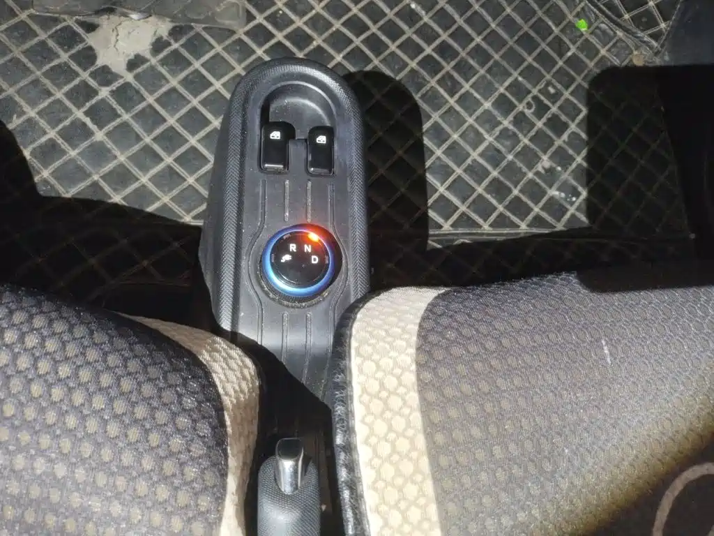 Wuling MINIEV — миниатюра 10