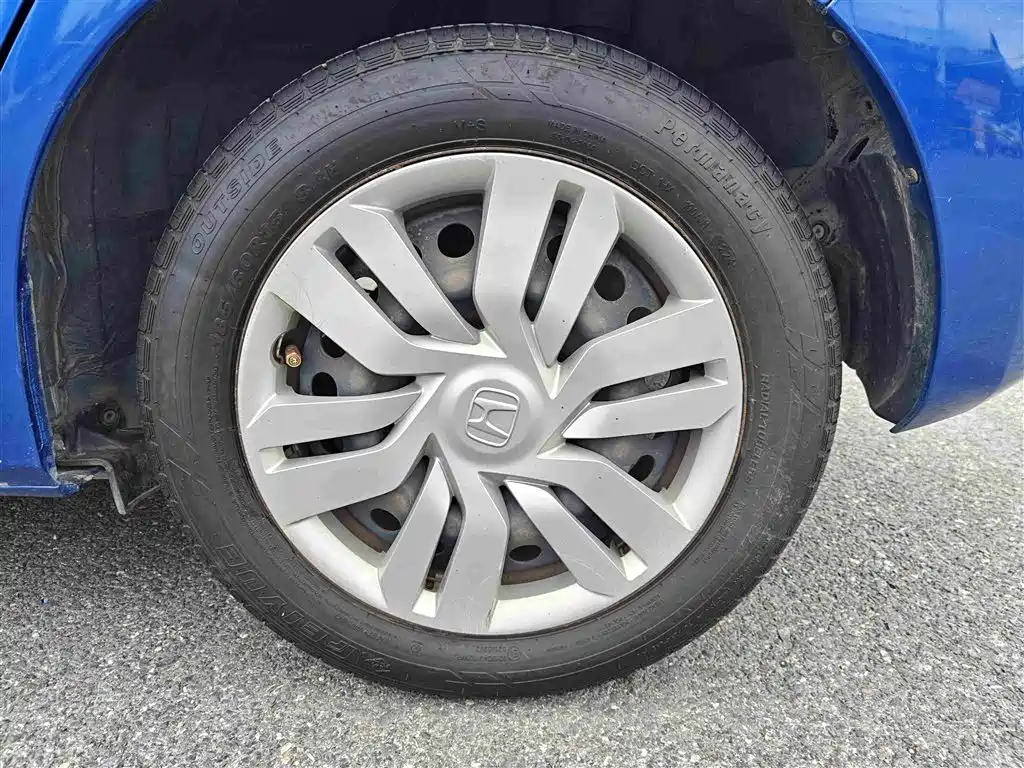 Honda Fit — миниатюра 10